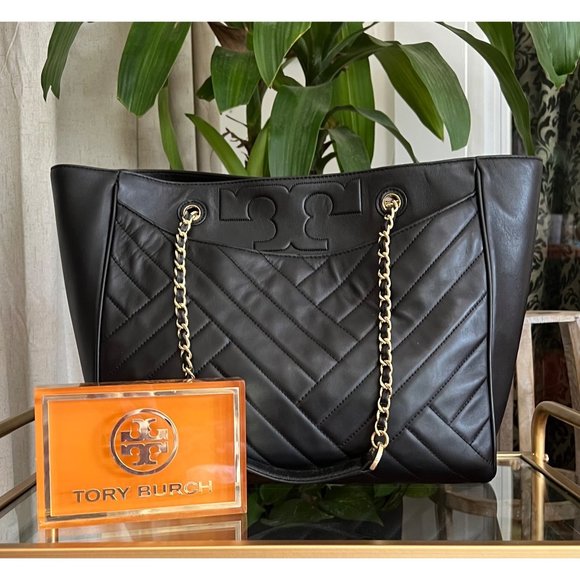 Tory Burch Handbags - ♦️  TORY BURCH AUTHENTIC BLACK LEATHER ALEXA/FLEMING HANDBAG  ♦️♦️